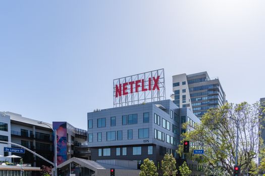 De aantrekkingskracht van Harlan Coben op Netflix: waarom zijn verhalen zo populair zijn