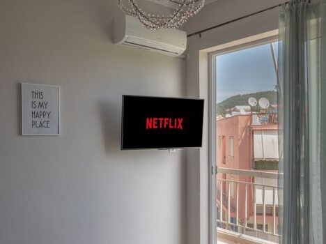 De aantrekkingskracht van Harlan Coben op Netflix: waarom zijn verhalen zo populair zijn
